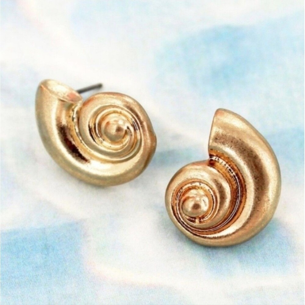 Gold tone Shell Stud Earrings Spiral Nautilus Conch Ocean Beach Nautical Jewelry